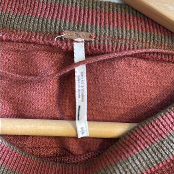 Free People Bohemian Rust Top with Crochet Sleeves - Picture 4 of 5